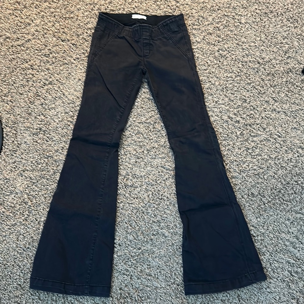 Free people Penny Pull on low rise flare 27 x 34